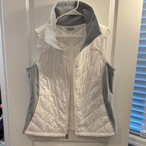 Columbia Women's White and Gray Vest